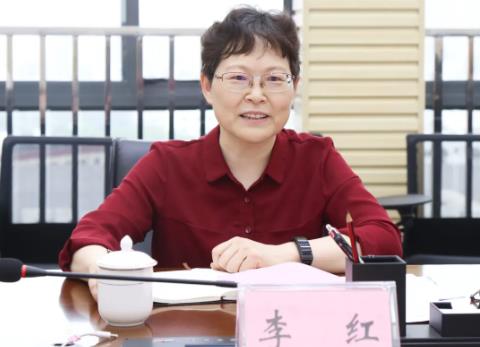 李紅簡歷：廣西高級人民法院紀檢監(jiān)察組組長李紅，曾任廣西廣播電視臺紀委書記